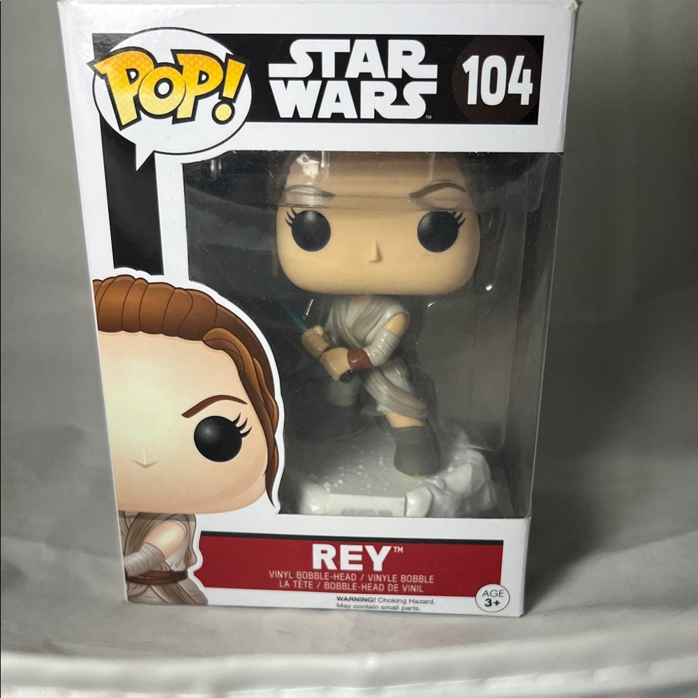 Funko Pop Disney Star Wars Rey‎ Figure Bobblehead #104